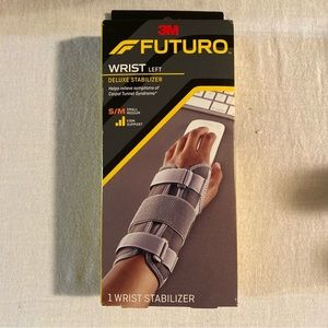 Futuro Left Wrist Deluxe Stabilizer Small/Medium